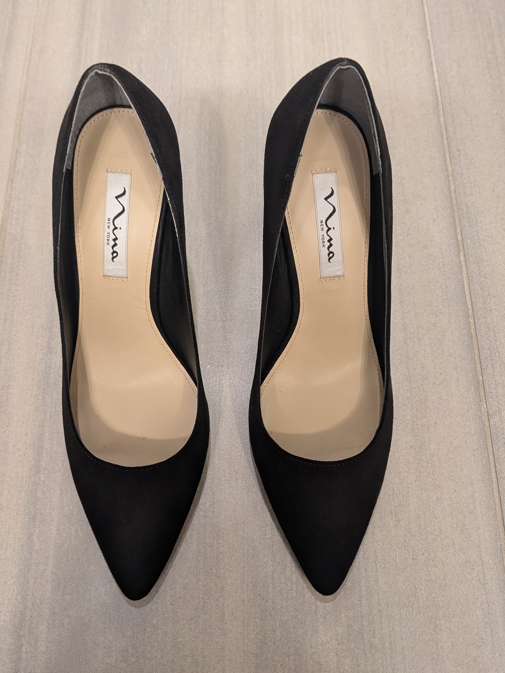 Nina True Black Glam Suede Pump - NIB
